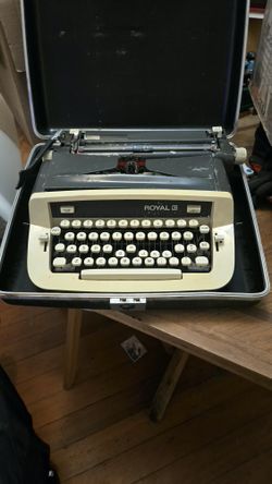 Vintage Royale Type Writer..good Condition Works Good