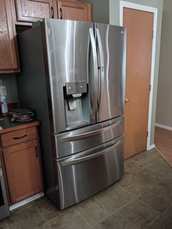 LG 30 cu ft French Door Fridge