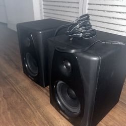 Behringer 50USB Studio Monitors 
