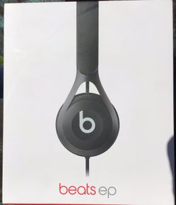 New Beats ep wired headphones.I box.# ML992LL/A.🎧😃