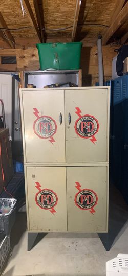 Vintage cabinet
