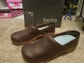 Sanita Men's Wood Clogs size 12