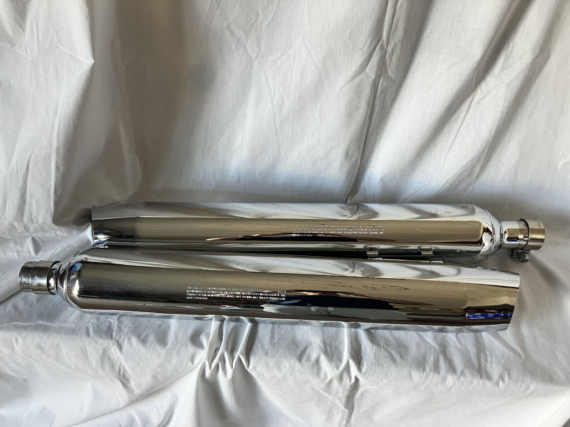OEM Harley Davidson Chrome Mufflers HARFL T1584/1688