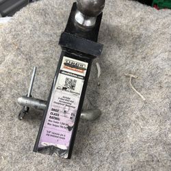 Tow HITCH