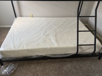 Full size bed
