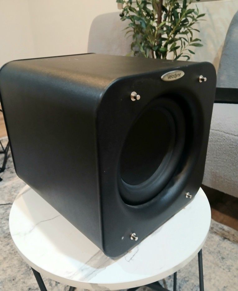 Velodyne MiniVee Subwoofer 8" 1000 Watts **MINT**