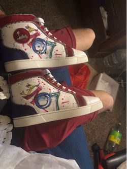 Women’s red bottoms