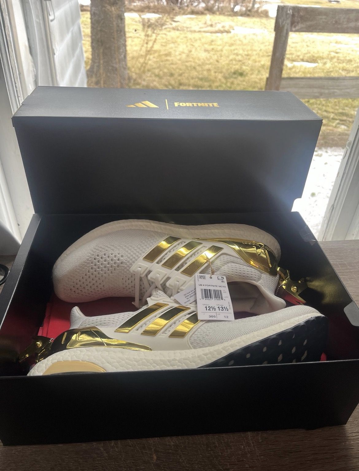 Fortnite Adidas gold and white 12.5 size shoes