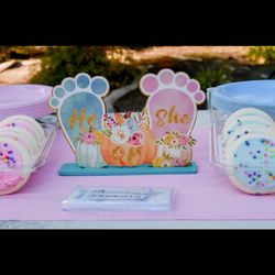 Gender Reveal Table Pieces 