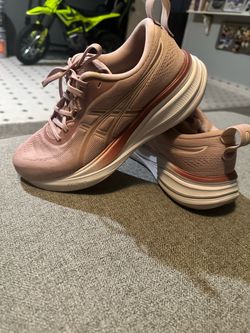 Women ASICS Running Shoes Size 7