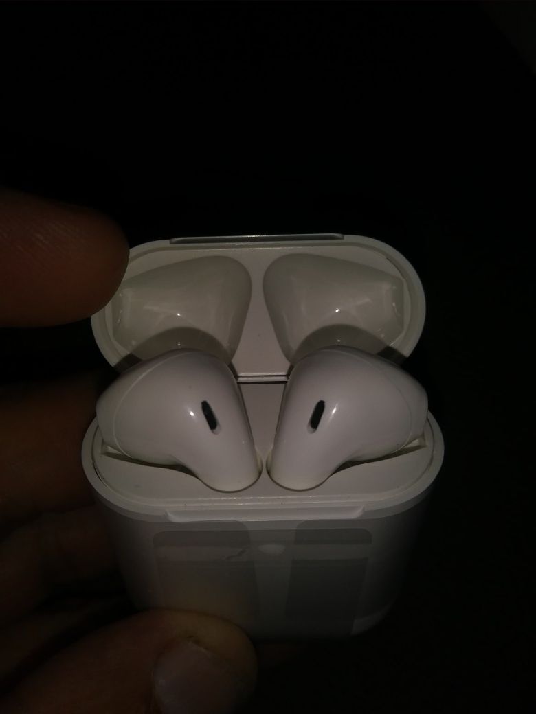 i12 TWS EAR BUDS NEW 15.