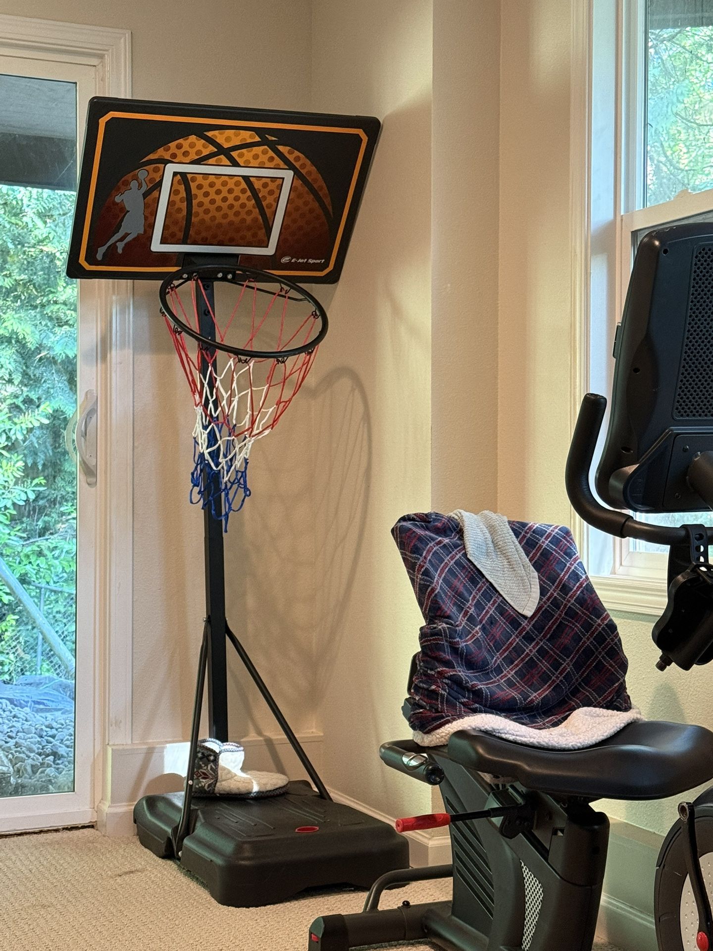 free basketball hoop