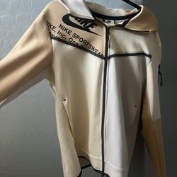Nike Tech Set 
