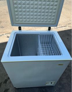 Freezer deep chest freezer household delivery available