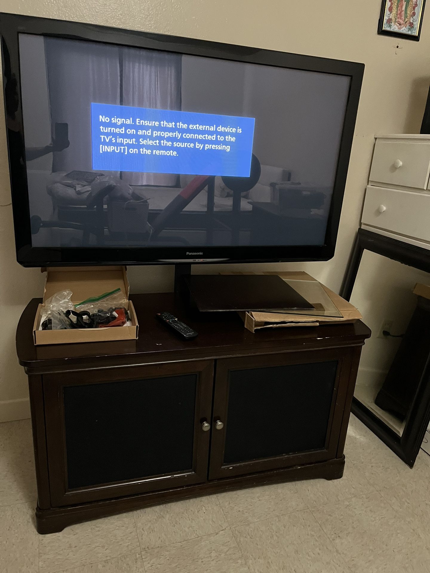 Tv With Stand 