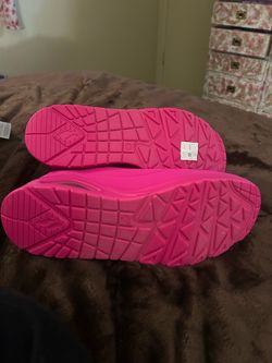 Hot Pink Woman’s Skechers Size 8 W