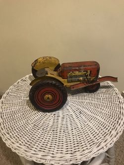 Antique Tractor đźšś