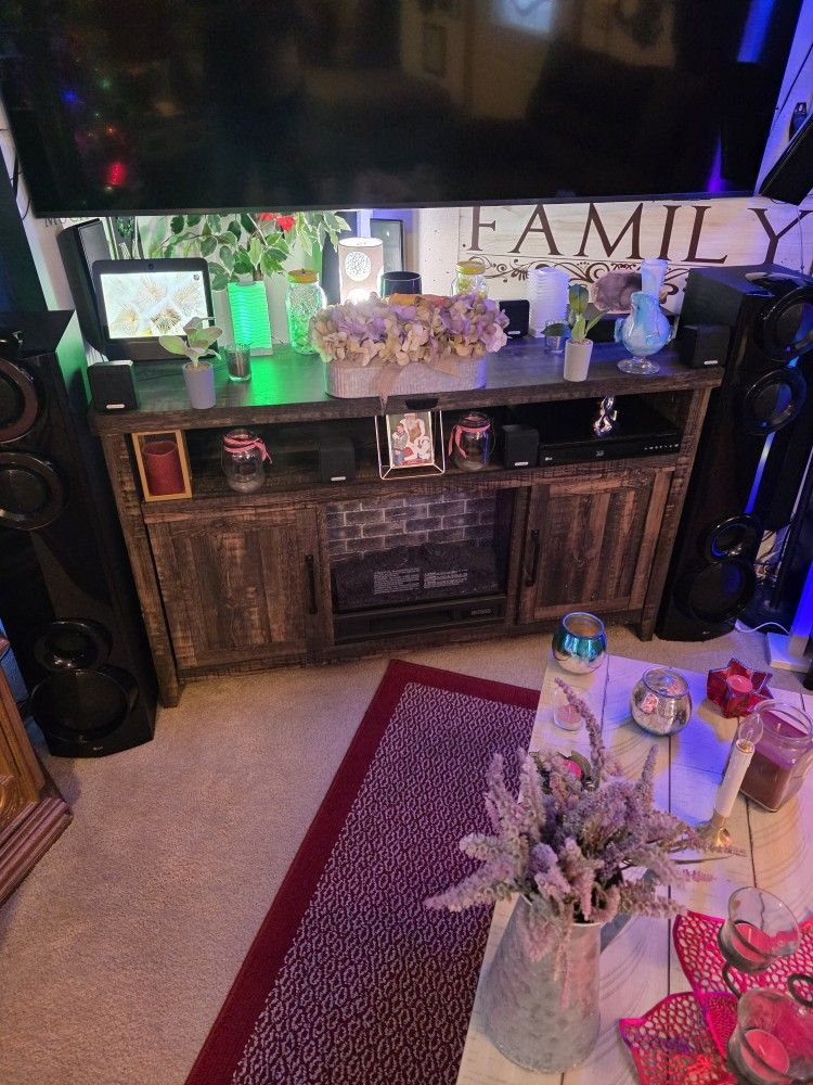 This Is A New Fireplace Only Used A Couple Times 