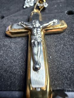 NEW Blackjack Men’s Jewelry Two-Tone Crucifix Cross Necklace w/ Box