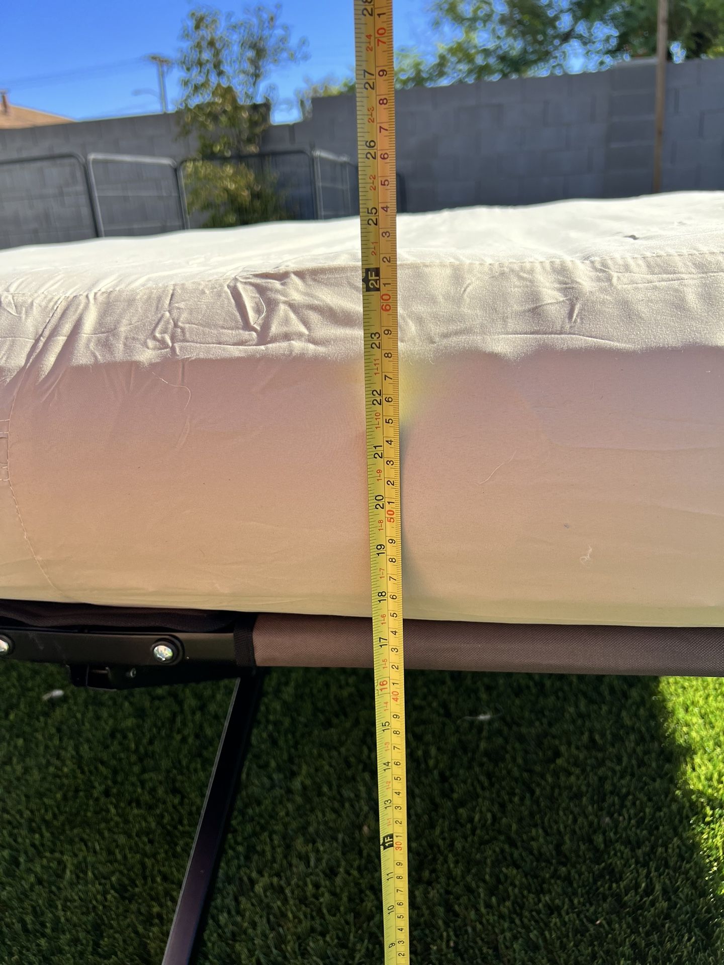 Coleman Queen Air Bed Cot for Sale in Phoenix, AZ OfferUp