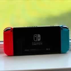Nintendo Switch 