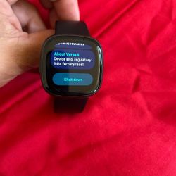 Fitbit Versa 4 
