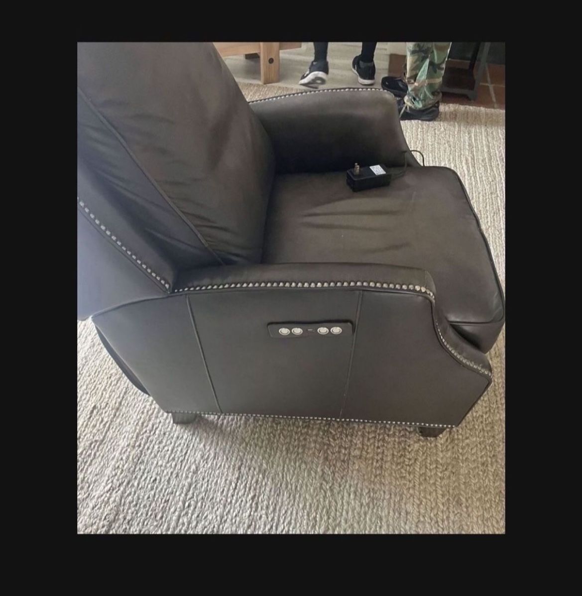 Recliner Electric Chair Brand Name HOOKER 