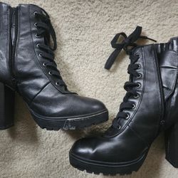 Steve Madden Latch Black Leather Womans Size 10