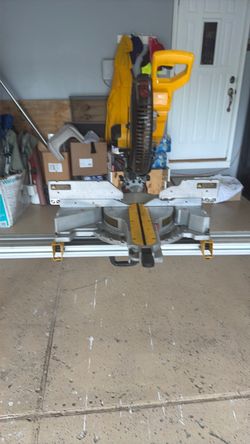 DeWalt Sliding Compound Miter Saw slaiding double  y stand 12 foot long