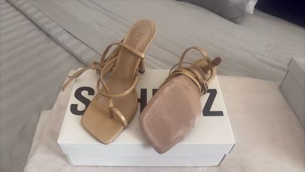 Schultz sandals size 7.