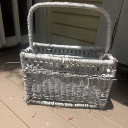 Vintage Whitewashed Wicker Magazine Tote – Coastal Cottage Charm