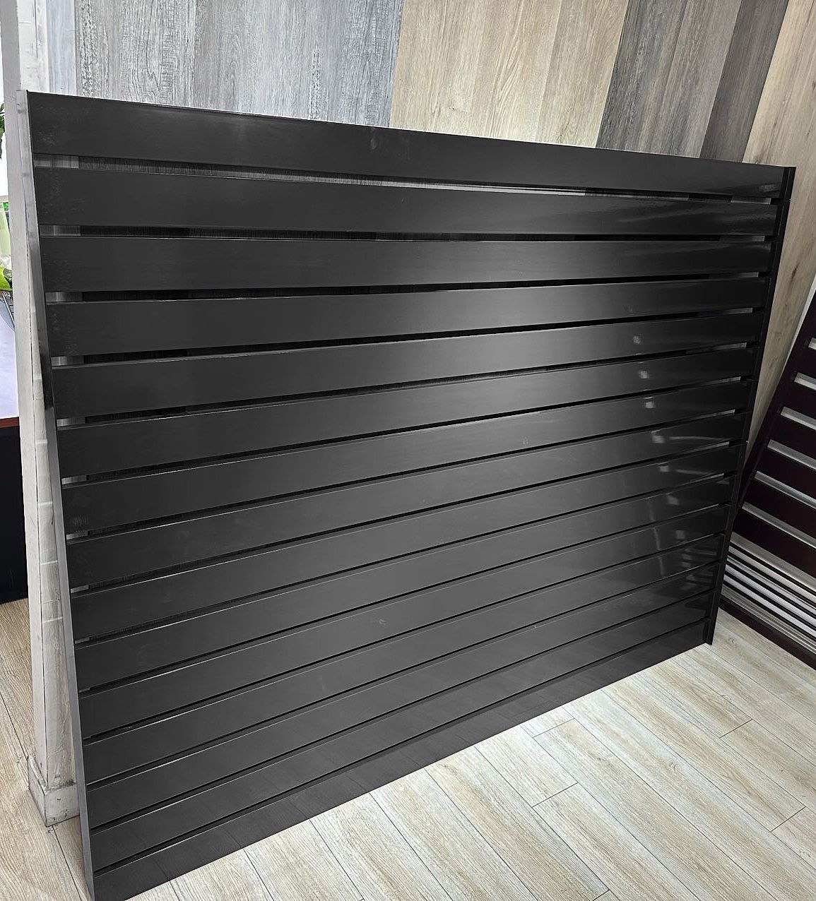 luxury: 6'×8' iron linear fence panel