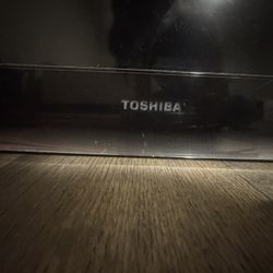Toshiba 40G300U 40" 1080p HD LCD television. 