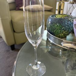 Classic Champagne Glasses 