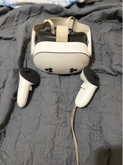 Meta Quest 3s VR Headset – Great Condition – Ready to Play”