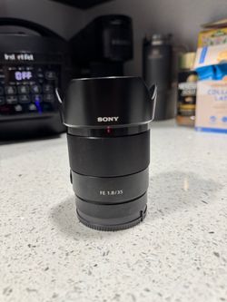 Sony 35 1.8