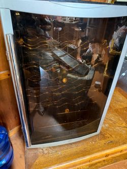 Magic Chef Minj fridge (Work Great)
