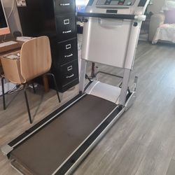 Super compact horizon treadmill