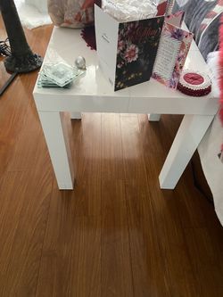 2 White Gloss Tables, Good Condition.