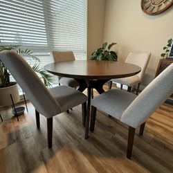 Dining Table and 4 Chairs