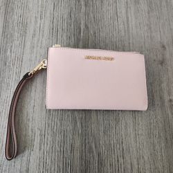 Michael Kors Pastel Pink/Gold  Wrist Wallet