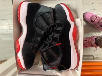 Air Jordan 11 Retro Bred Sneakers