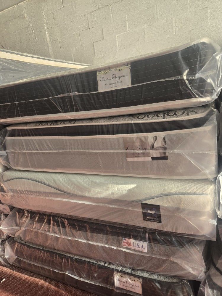 🏡🛌MATTRESSES COLCHONES AVAILABLES ALL STYLES AND SIZES 🛌 ✨️