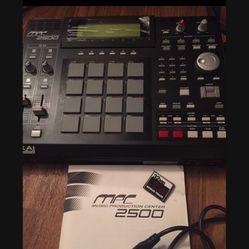 Akai MPC 2500 W/ 32 mb Bonus Samples & CD Drive