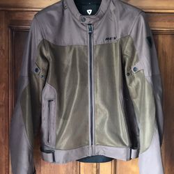 Motorcycle jacket Revi’t!