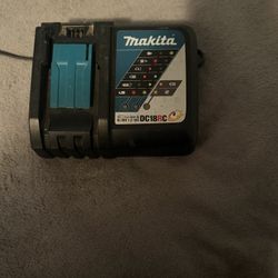 18V LXT Lithium-Ion Rapid Optimum Battery Charger Makita