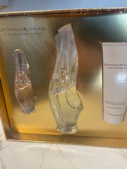 Donna Karan Cashmere Mist fragrance gift set