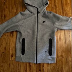 Nike tech