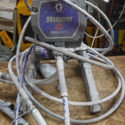 Graco x5  paint sprayer 262800 missing filter ball & damaged plug pre owned 888655-1 