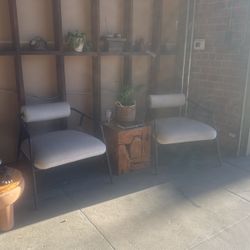 White Modern Chairs